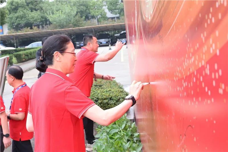 7b4f6f1c645374d34712e9d45f4bf53b