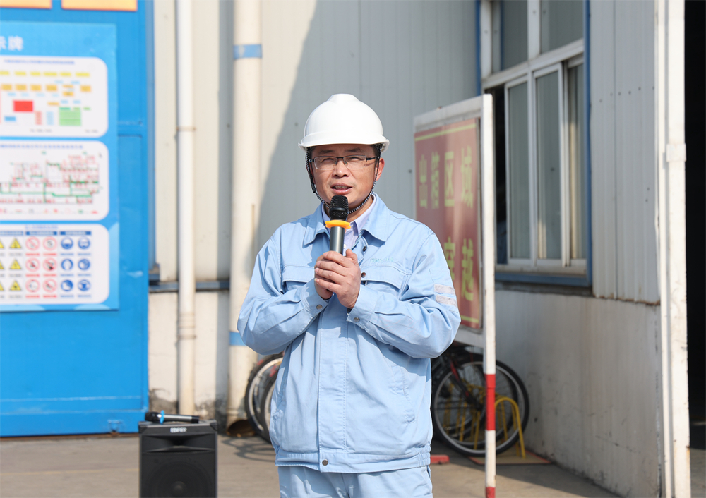 55bd32a1a9cdd6d2edf80d8a6721adf3